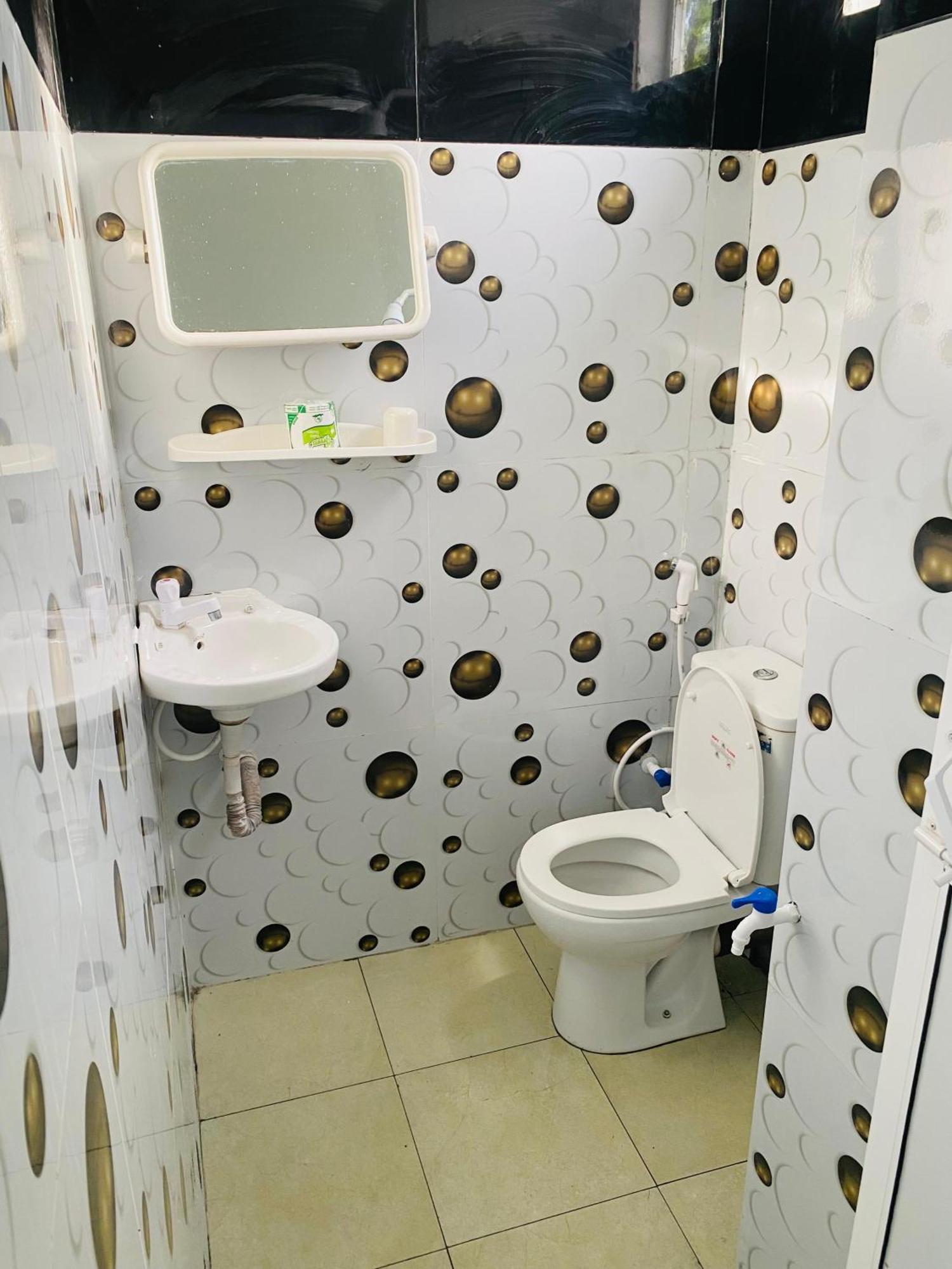 Araliya White House Apartment Negombo Luaran gambar